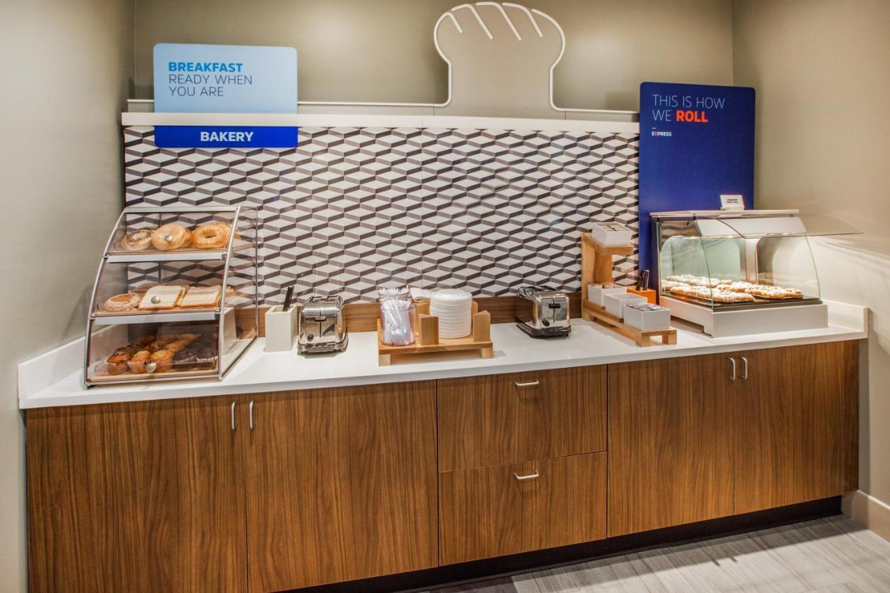 Holiday Inn Express & Suites Onalaska - La Crosse Area By Ihg Екстериор снимка