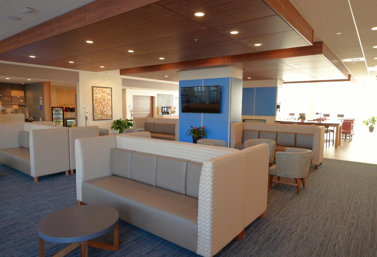 Holiday Inn Express & Suites Onalaska - La Crosse Area By Ihg Екстериор снимка