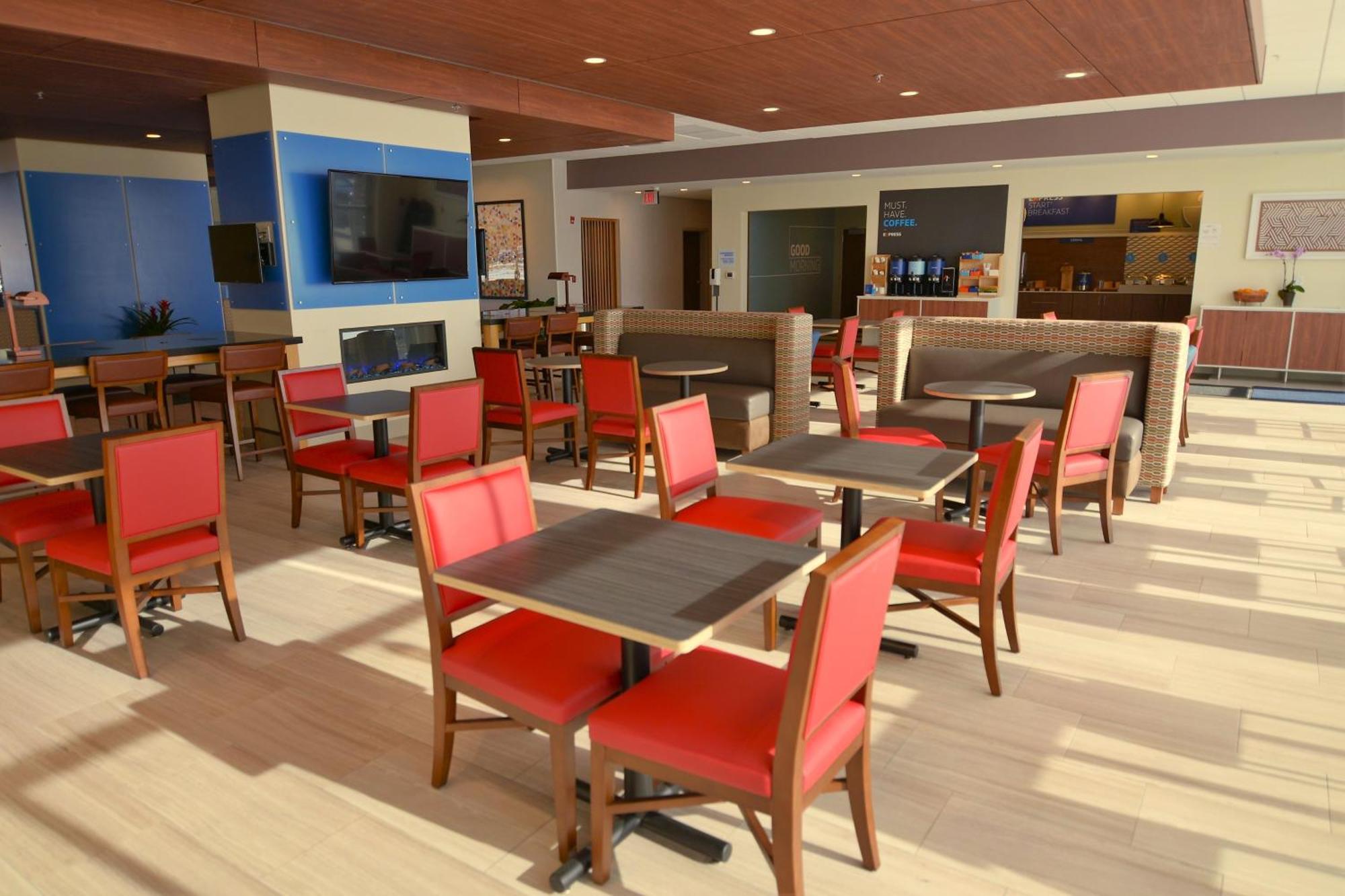 Holiday Inn Express & Suites Onalaska - La Crosse Area By Ihg Екстериор снимка