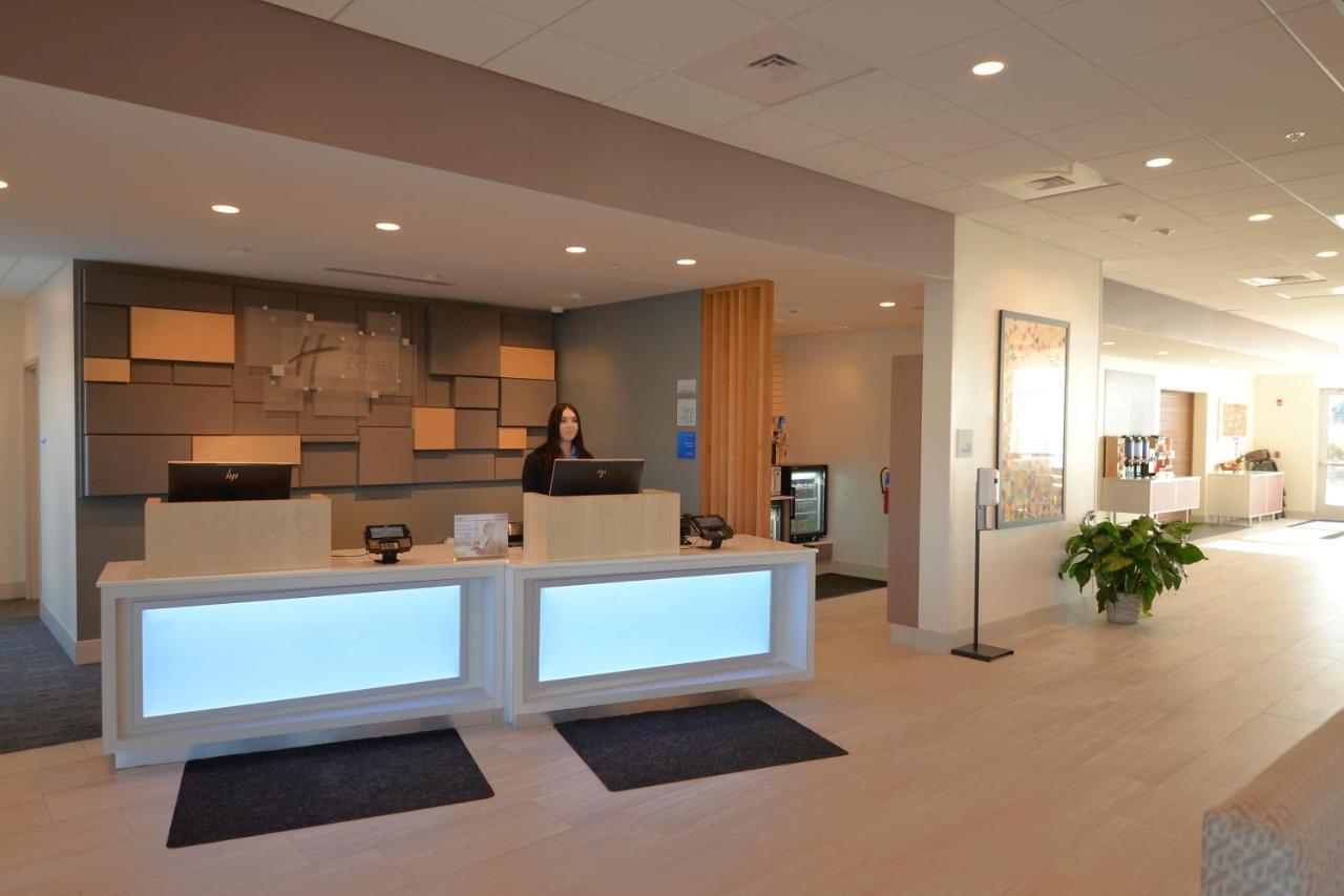 Holiday Inn Express & Suites Onalaska - La Crosse Area By Ihg Екстериор снимка