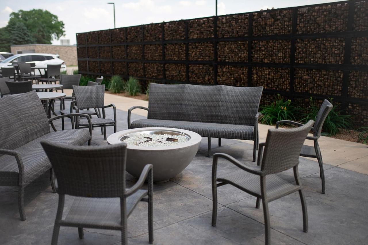 Holiday Inn Express & Suites Onalaska - La Crosse Area By Ihg Екстериор снимка